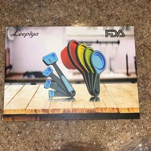 collapsible measuring cups
